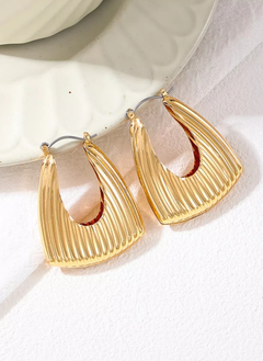 18K Gold-Plated Alloy Ribbed Triangular Hoop Earrings