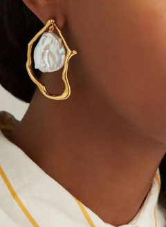 18K Gold-Plated Pearl Earrings