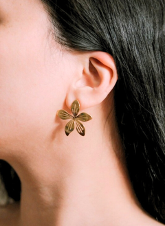 Luau Flower Earrings