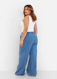 Essential Scoop Neck Tank Crop Top - White