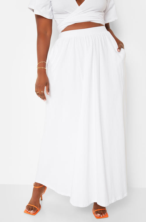 White Skater Maxi Skirt w. Pockets Plus Sizes
