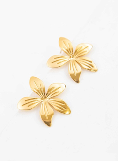 Luau Flower Earrings