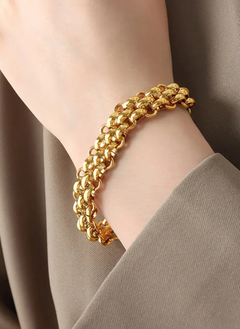 Gold-Plated Toggle Clasp Bracelet