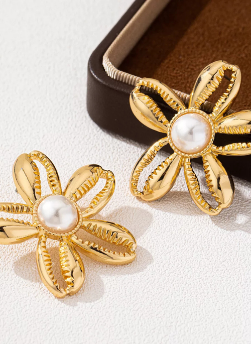 18K Gold-Plated Gold Flower Synthetic Pearl Stud Earrings