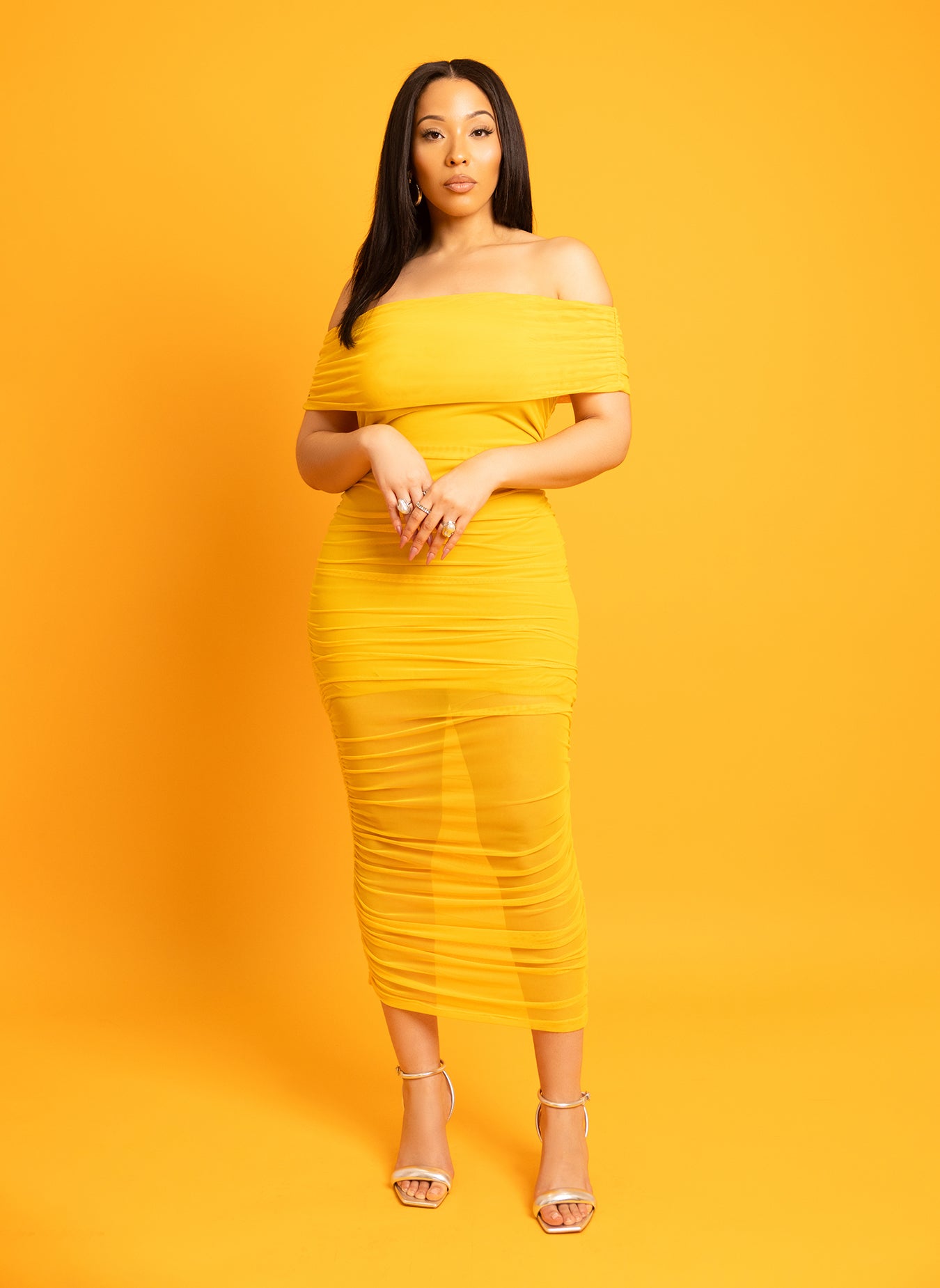 Kimberly Over The Shoulder Ruched Bodycon Midi Dress w. Lining