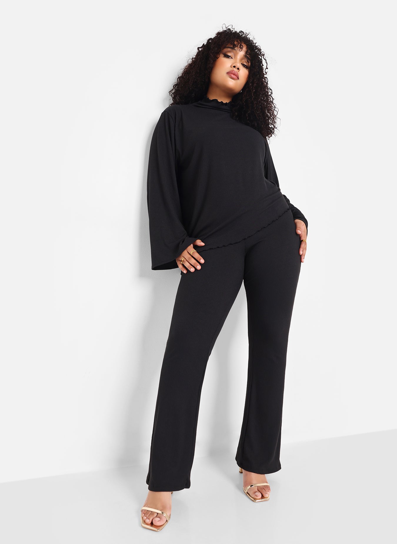 Buy theRebelinme Plus Size Womens Charcoal Grey Solid Color Ribbed Top &  Capri Set (Set of 2) online