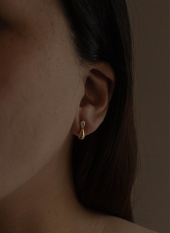 Droplet Stone Earrings | Gold