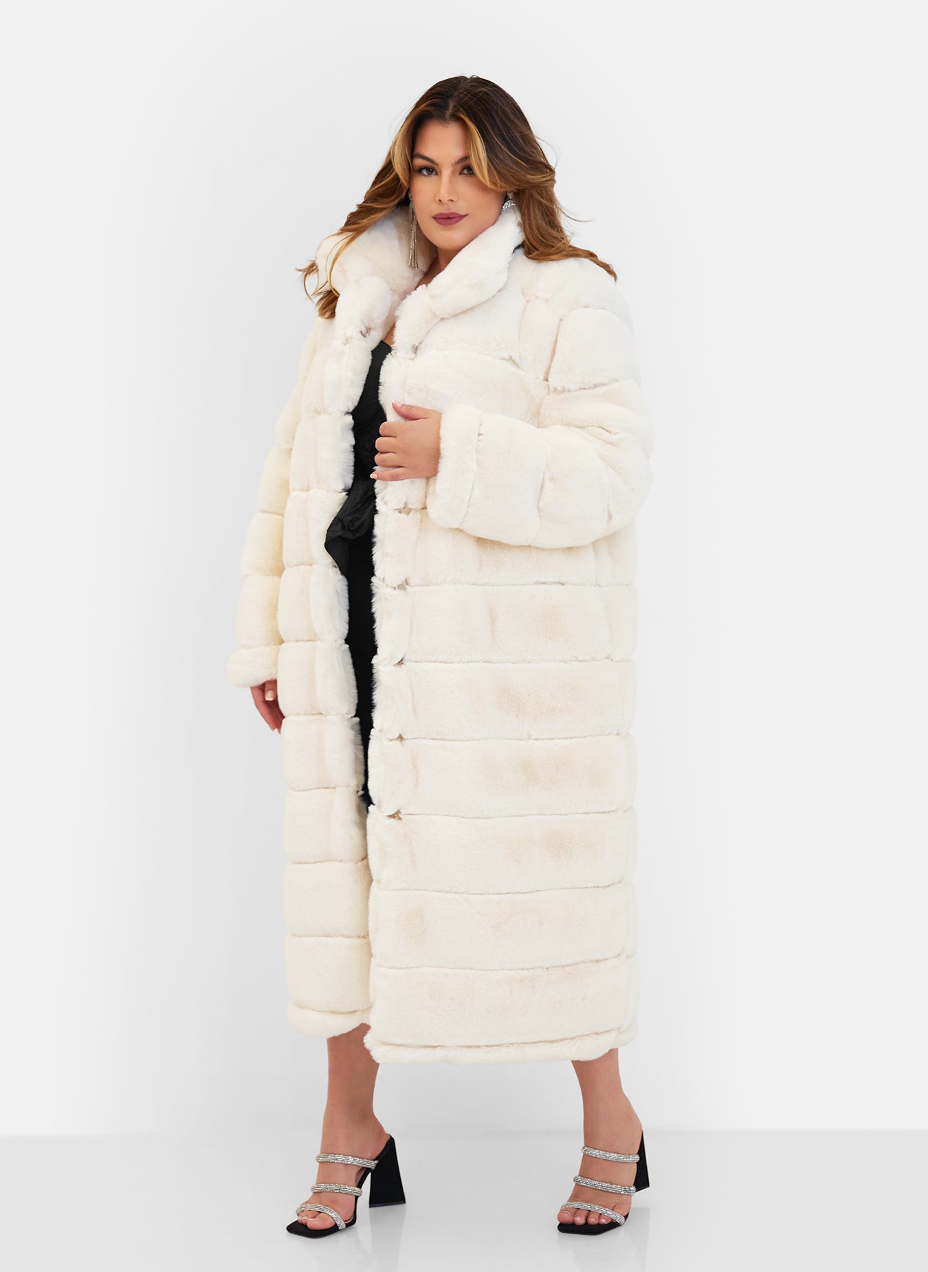 Vivianne Faux Fur Longline Coat W. Pockets - Ivory