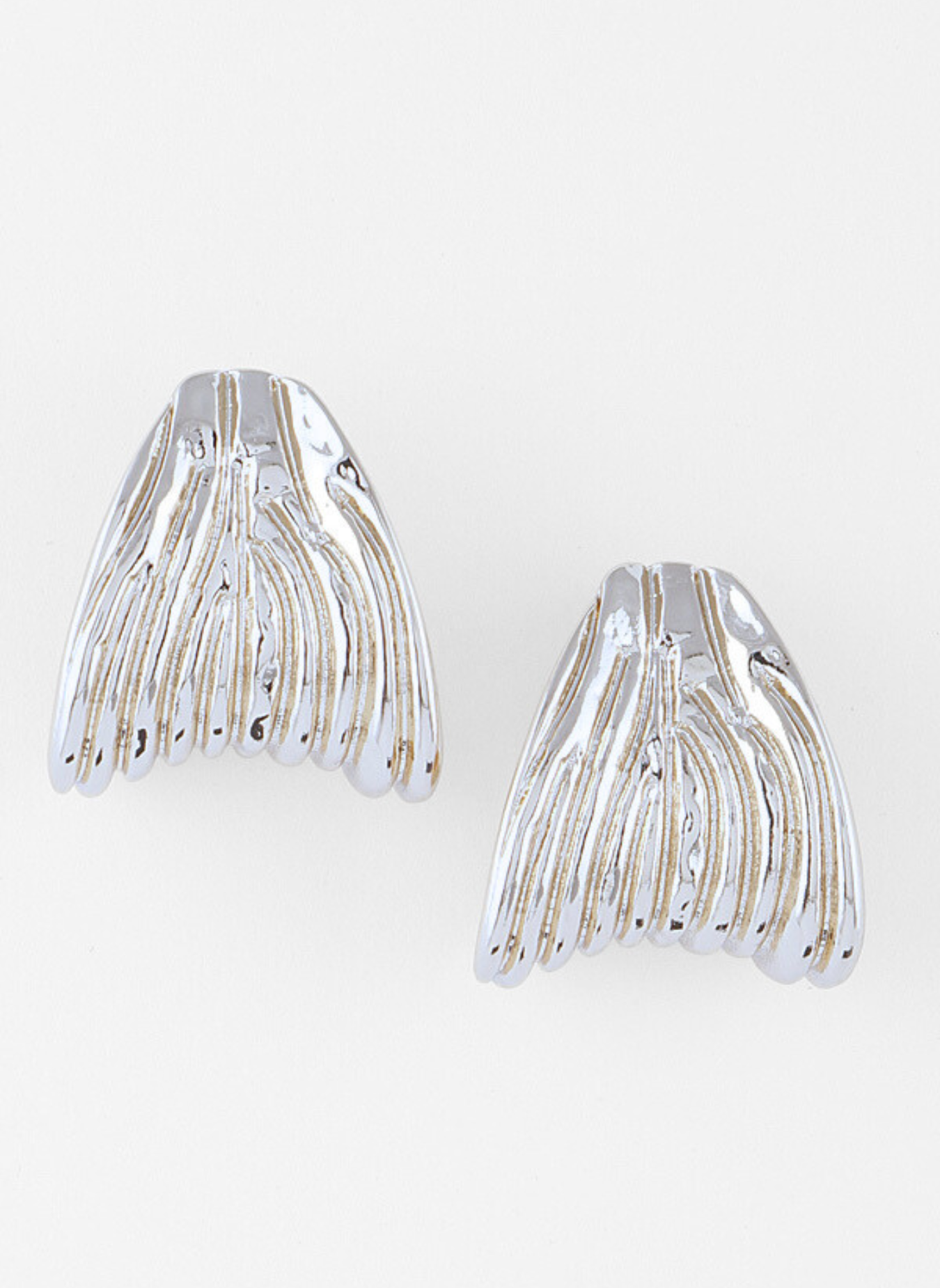 Elegant Curved Earrings - Silver